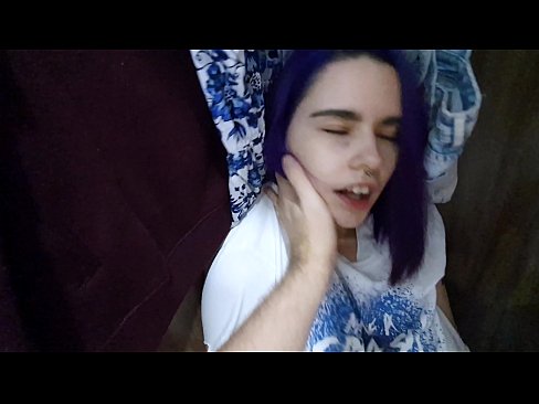 ❤️ Truvò a mo surella in l'armadiu è l'aiutò à cum ️ Solo porno à porn co.analizatorkrovi.ru